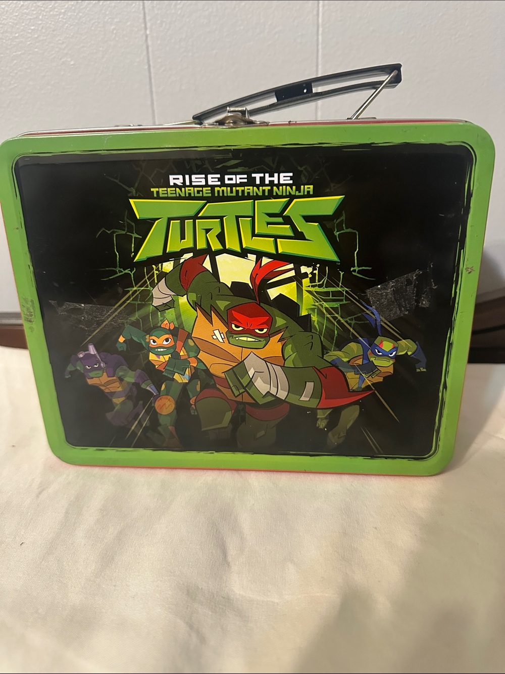 Rise of the Teenage Mutant Ninja Turtles tin Lunchbox - Green